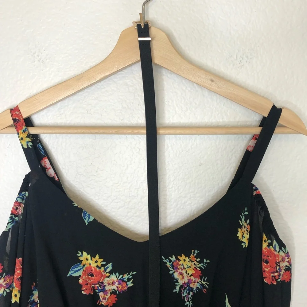 SOLD Torrid floral short sleeve off shoulder dress - Picture 5 of 11